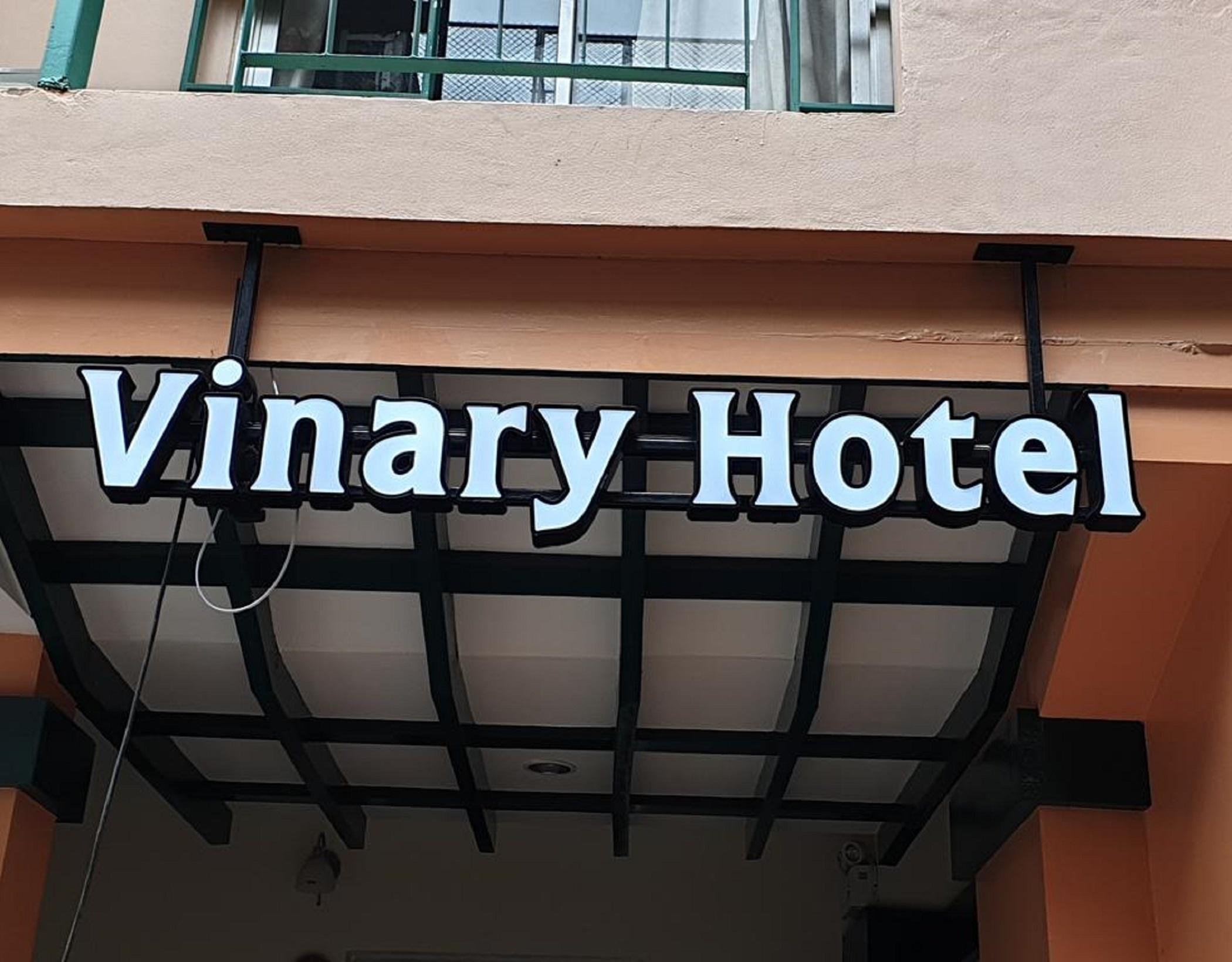 Vinary Hotel Sukhumvit Bangkok Exterior foto